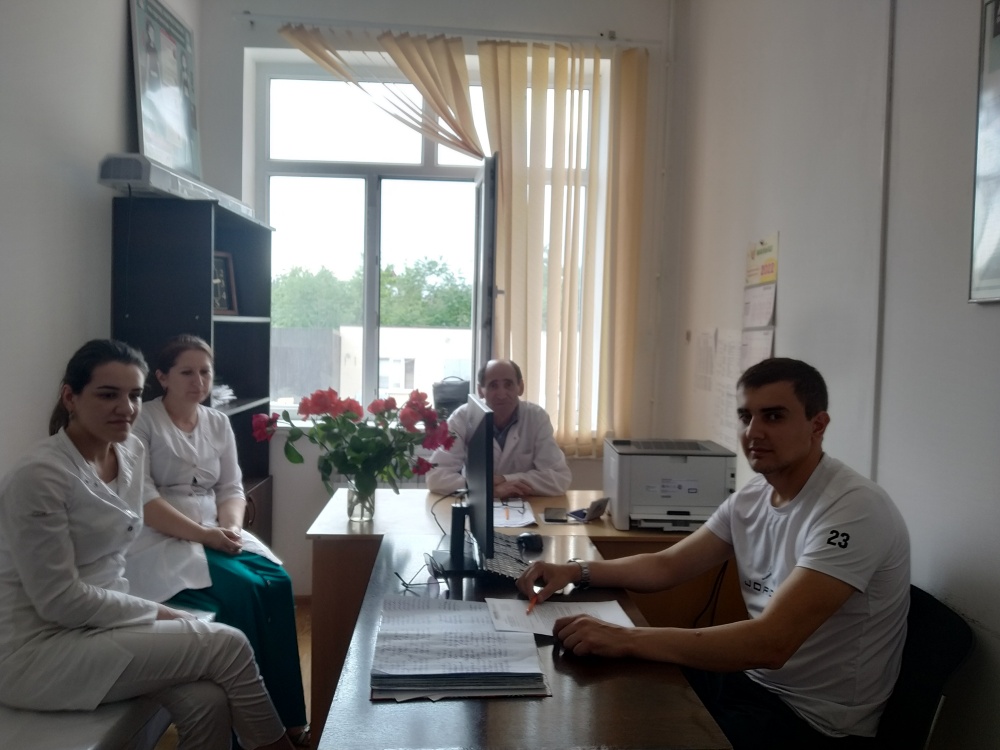 Антинаркотическая Комиссия Хасавюртовского района проводит мероприятия по экспресс - тестированию среди учащихся