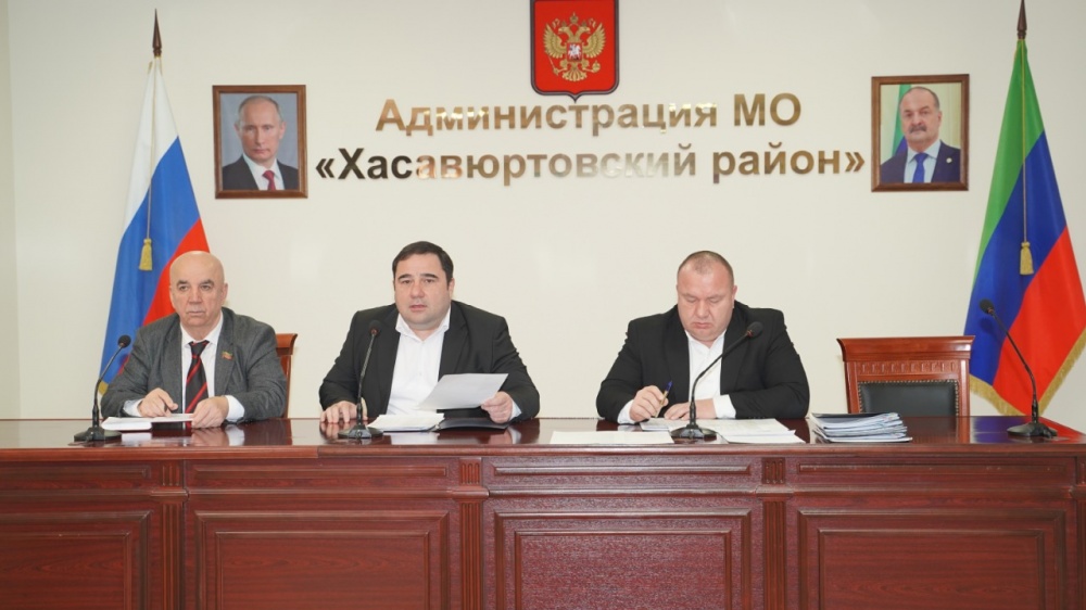 Глава Хасавюртовского района провел очередное пленарное совещание  по актуальным вопросам деятельности муниципалитета