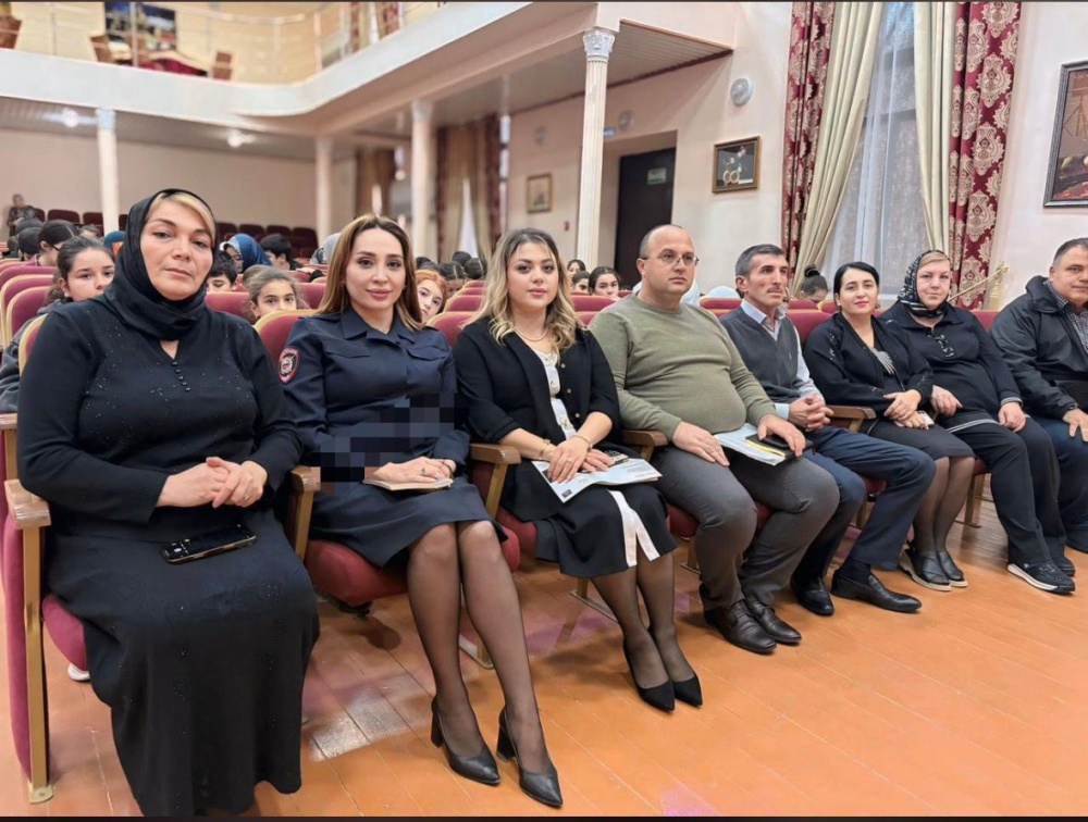 В ЦТКНР с. Эндирей выступил коллектив Лакского музыкально-драматического театра им. Э.Капиева